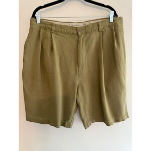 Tommy Bahama Silk Shorts Pleated Relaxed Fit Khaki Olive Green Size 38
